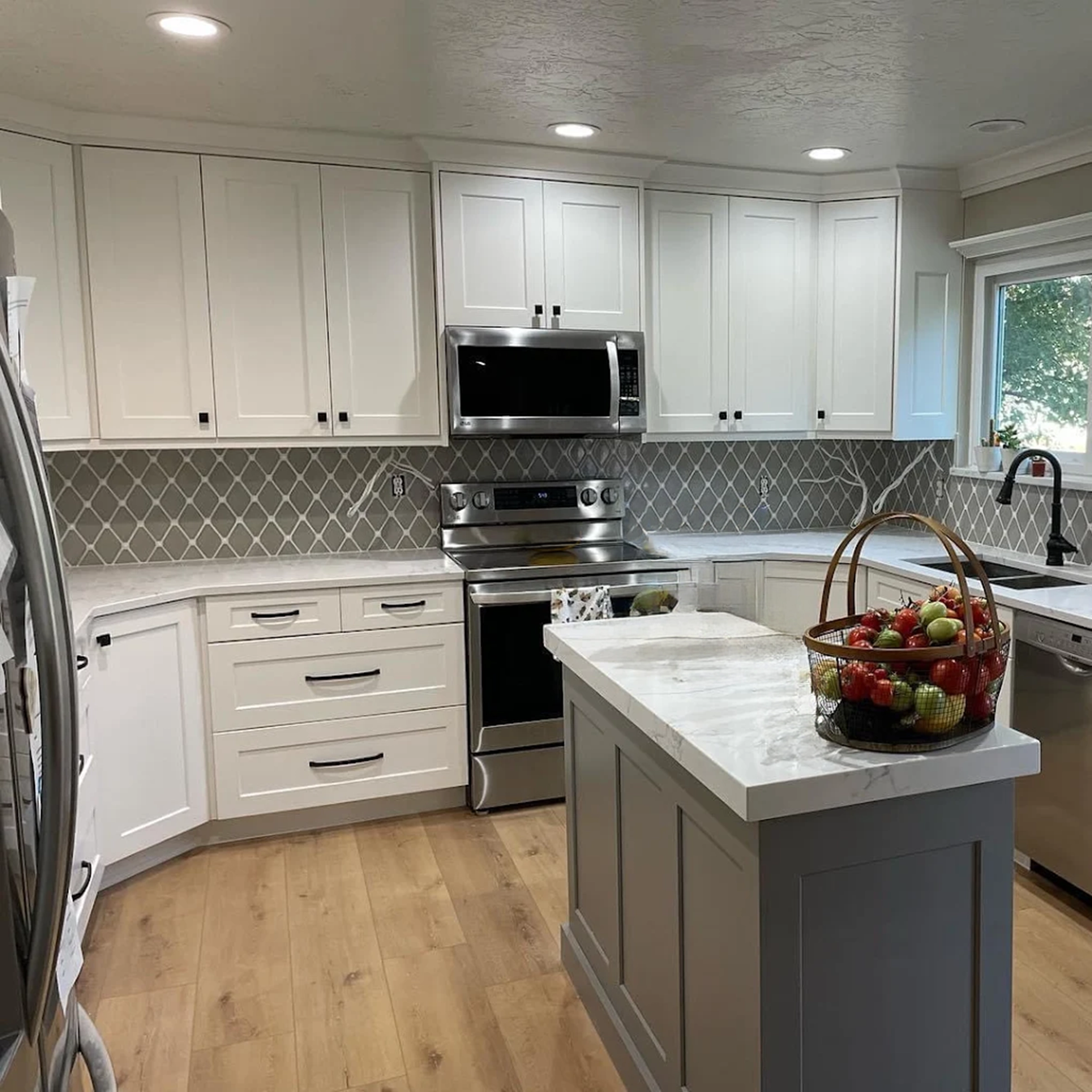 New Stylish Kitchen Remodel Construction